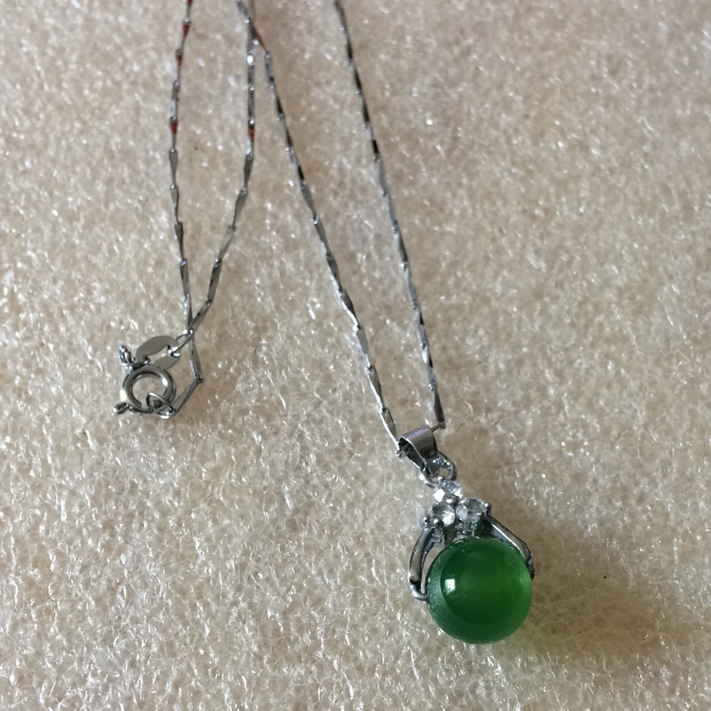 Vintage 925 jade and white sapphire necklace - Picture 4 of 4
